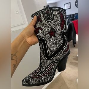 New Azalea Wang 7.5 boots stone